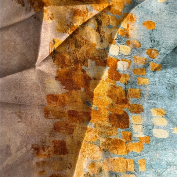 Abstract Patterned Scarf - Picture 6 of 6